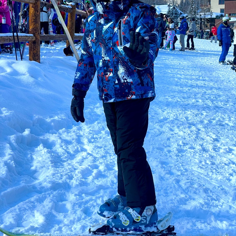 NZBZ boys ski overalls and jacket - worn once.  Size 8